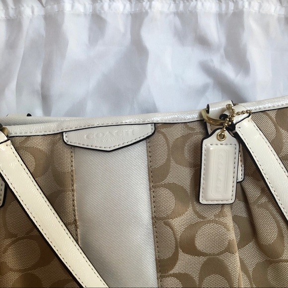 NWT Coach Carryall Handbag - Picture 5 of 5